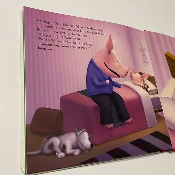 OLIVIA Claus Lg Hardback Book Christmas +5 other titles - Picture 7 of 7